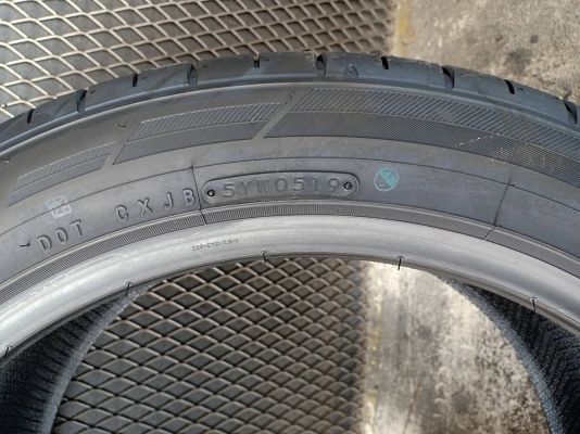 TOYO PROXES SPORT SUV 265/45R20 ยางปี19 เส้นละ 11,000 บาท TOYO PROXES SPORT SUV 265/45R20 ยางปี19 เส้นละ 11,000 บาท