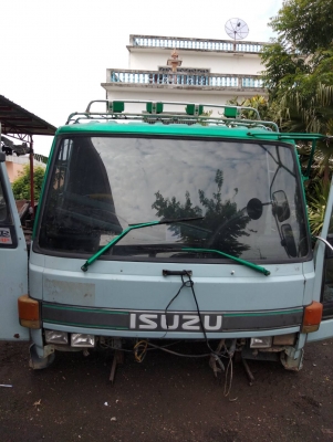 หัวอีซุร็อคกี้ สวย อุปกรณ์ครบ ไม่ผุ ราคทา 58000 สนใจติดต่อคุณเอ 087-049-9962