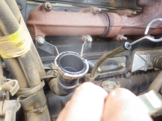 ขายรถตักล้อยาง ยี่ห้อ TCM รุ่น 835-2