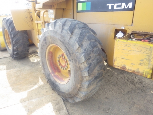 ขายรถตักล้อยาง ยี่ห้อ TCM รุ่น 835-2