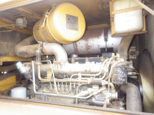 ขายรถตักล้อยาง ยี่ห้อ TCM รุ่น 835-2