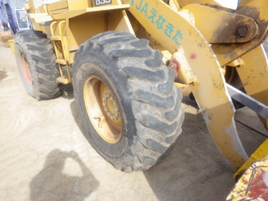 ขายรถตักล้อยาง ยี่ห้อ TCM รุ่น 835-2