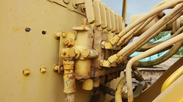 ขายตามสภาพ รถเกรด WABCO เครื่องพังเสื้อสูบทะลุ เกียร์ดี ระบบไฮดรอริคครบ เอกสารใบซื้อขาย ราคาต่อรองได้