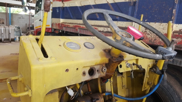 ขาย รถบด ขนาด 3.5 ตัน ล้อเหล็กหน้า-ยางหลัง เอวอ่อน รถขับใช้งานได้ เอกสารใบซื้อขาย