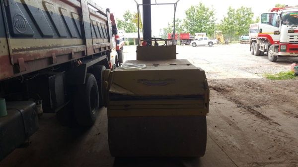 ขาย รถบด ขนาด 3.5 ตัน ล้อเหล็กหน้า-ยางหลัง เอวอ่อน รถขับใช้งานได้ เอกสารใบซื้อขาย