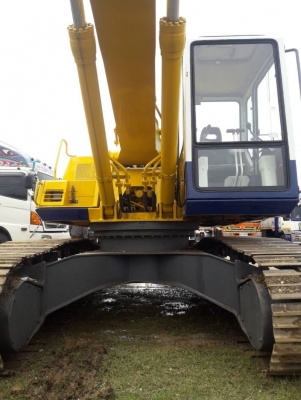 KOMATSU 200 รุ่น5 สภาพพร้อมใช้งาน เครื่องดีค่ะ