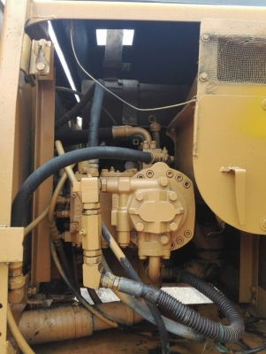 KOMATSU 200 รุ่น5 สภาพพร้อมใช้งาน เครื่องดีค่ะ