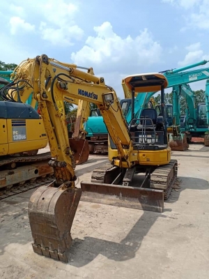 ขายจ้า..KOMATSU PC30MR-2 เก่านอกแท้ มีลายแย๊ก ใช้งานมาน้อย พร้อมใช้ โทร 089-3818694 จ๊อย ขายจ้า..KOMATSU PC30MR-2 เก่านอกแท้ มีลายแย๊ก ใช้งานมาน้อย พร้อมใช้ โทร 089-3818694 จ๊อย