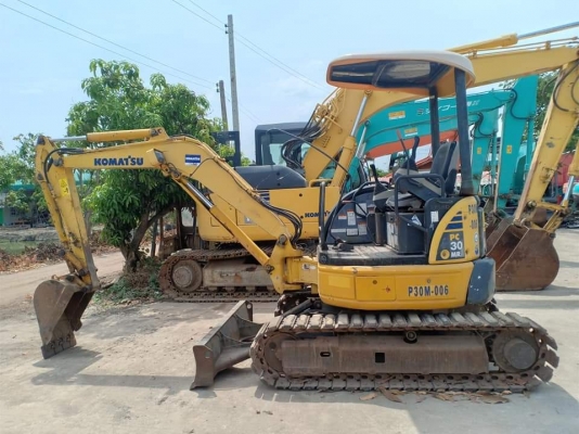 ขายจ้า..KOMATSU PC30MR-2 เก่านอกแท้  มีลายแย๊ก ใช้งานมาน้อย พร้อมใช้ โทร 089-3818694 จ๊อย