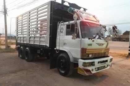 ขาย Hino 10 ล้อ (F18 เพลาเดียว) เครื่อง 185 แรง แอร์ พาวเวอร์ กระบะยาว 6 ม. ราคา 435,000 บาท ติดต่อ ขาย Hino 10 ล้อ (F18 เพลาเดียว) เครื่อง 185 แรง แอร์ พาวเวอร์ กระบะยาว 6 ม. ราคา 435,000 บาท ติดต่อ