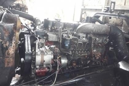 ขาย Hino 10 ล้อ (F18 เพลาเดียว) เครื่อง 185 แรง แอร์ พาวเวอร์ กระบะยาว 6 ม. ราคา 435,000 บาท ติดต่อ 