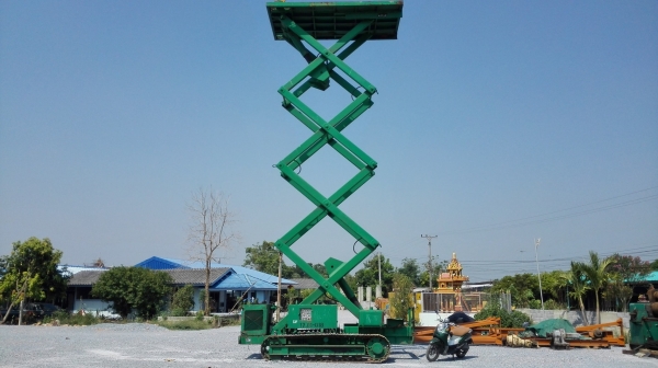 X-lift NICHI JAPAN ตีนตะขาบ สูง 12 เมตร 3000 kg เครื่องดีเซล บังคับ 6 ทิศทาง