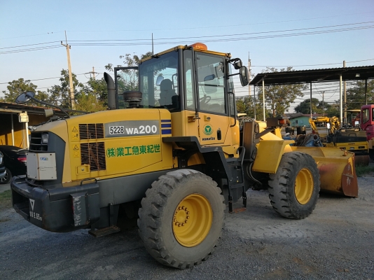 ขาย KOMATSU WA200-6 นำเข้าจากญี่ปุ่น โทร&bull;090-986-2521 อ๊อบ