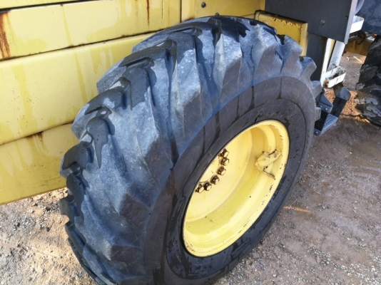 ขาย รถตักล้อยาง KOMATSU WA100-3 เครื่อง 6สูบ นำเข้าจากญี่ปุ่น โทร.090-986-2521 อ๊อบ