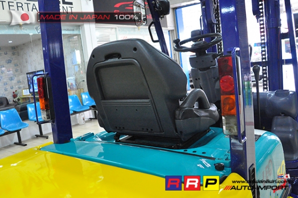 ขายรถโฟล์คลิฟท์มือสอง KOMATSU รุ่น FG30C-12-546366 นำเข้าจากประเทศญี่ปุ่น 100\% ไม่เคยใช้งานในไทย
