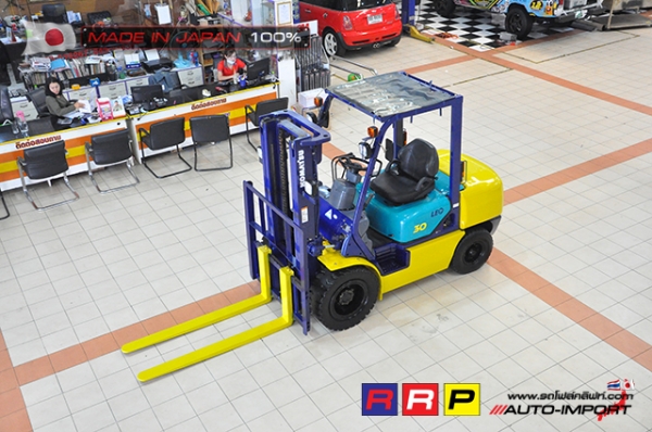 ขายรถโฟล์คลิฟท์มือสอง KOMATSU รุ่น FG30C-12-546366 นำเข้าจากประเทศญี่ปุ่น 100\% ไม่เคยใช้งานในไทย