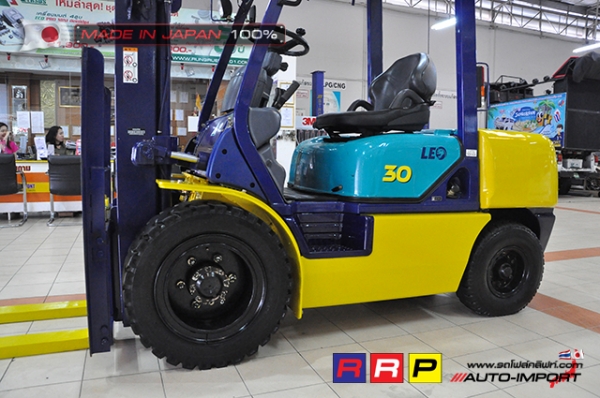 ขายรถโฟล์คลิฟท์มือสอง KOMATSU รุ่น FG30C-12-546366 นำเข้าจากประเทศญี่ปุ่น 100\% ไม่เคยใช้งานในไทย