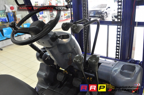 ขายรถโฟล์คลิฟท์มือสอง KOMATSU รุ่น FG30C-12-546366 นำเข้าจากประเทศญี่ปุ่น 100\% ไม่เคยใช้งานในไทย