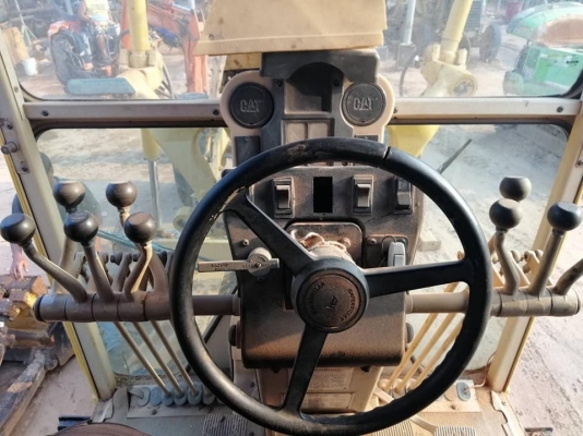 รถเกรดเดอร์ 12H เล่มทะเบียนพร้อมโอน สภาพสดจริงๆ