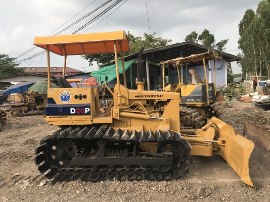 ขายรถแทร็กเตอร์ D2-5P ใช้งานปกติ เชคระบบแล้ว โทร0616613023แพรว