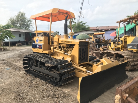 ขายรถแทร็กเตอร์ D2-5P ใช้งานปกติ เชคระบบแล้ว โทร0616613023แพรว