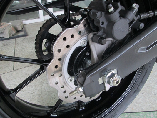 สด-ผ่อน (โอนฟรี) ขาย Honda CB 150 R ตัว TOP มี ABS ไมล์แท้ 1236 กม ปี 2018 สภาพป้ายแดงสวยเดิมๆ