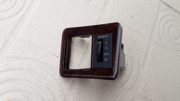 สวิทช์ AIRPURIFER TOYOTA พร้อมกรอบลายไม้