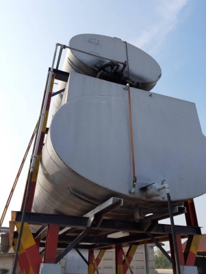 ถังน้ำมัน 9000 ลิตร ขาย 80,000.- //// ถังน้ำมัน 18000 ลิตร ขาย 100,000.- สภาพดี สวยๆ รีบมาจัดเลยครับ ถังน้ำมัน 9000 ลิตร ขาย 80,000.- //// ถังน้ำมัน 18000 ลิตร ขาย 100,000.- สภาพดี สวยๆ รีบมาจัดเลยครับ