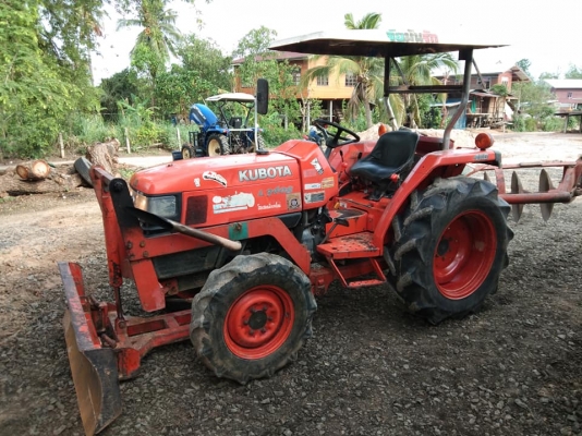 3408 แรงสวยๆๆ เครื่องดี ระบบไฮโดรลิคสมบูรณ์ อุปกรณ์ 2รายการ ดันหน้า พาลหลังสวย