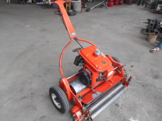 รถตัดหญ้ากรีน tsuchiya พร้อมใช้งาน รถตัดหญ้ากรีน tsuchiya พร้อมใช้งาน