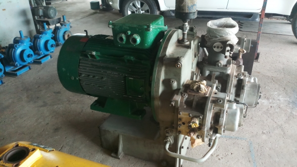 มอเตอร์ปั้มลมสกรู100แรง มอเตอร์ปั้มลมสกรู100แรง