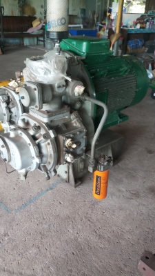 มอเตอร์ปั้มลมสกรู100แรง