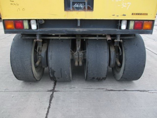 ขายรถบด DYNAPAC รุ่น CP202W 7 ล้อ นำเข้า สภาพดีมาก เดิมๆพร้อมใช้ ไมล์น้อย 2800 กม.โทร084-5424150 line id : rapinzat