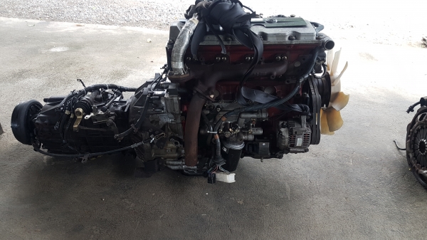 ขายเครื่องยนต์hino jo5cพร้อมเกียร์