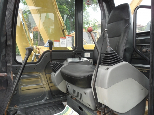 PC60-7 KOMATSU แถมตัวต่ออาร์ม (รถนอก นำเข้า ขายถูก)@895,000 รถขุดเก่านอก สถาพดีพร้อมใช้ เพิ่งนำเข้ามายังไม่เคยใช้งานในเมืองไทยเลย เครื่องดีปั้มเเรงพร้อมใช้ บูมอาร์มสวย ช่วงล่างดี เร็วแรง ไม่โหลดพร้อมใช้รถเดิมๆ เอกสารอินวอยสนใจคลิ๊ก ☎ 081-989-1989 หรั่งครั