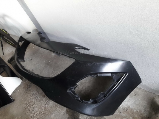 กันชนหน้า Mazda2 รุ่นMaxx และ spirit  ของใหม่ เป็นพลาสติกงานดิบ