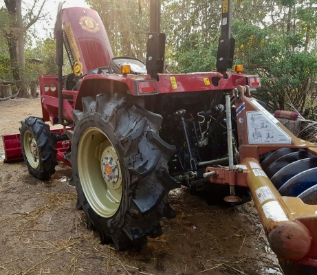 ขายดาวน์ YANMAR EF 514MU 51 แรง ปี 60 รถไถ 2 เพลา ใช้งานแค่ 265 ชม.สภาพดีเหมือนใหม่เลยครับ อุปกรณ์มี