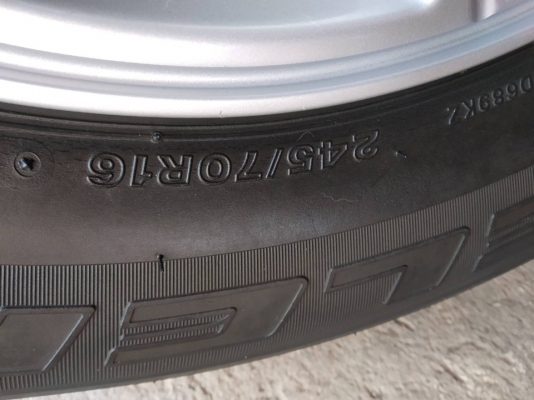 ล้ออีซูสุ1.9ขอบ16พร้อมยางบริสโตน245/70/16ปี17ทั้งชุด7900