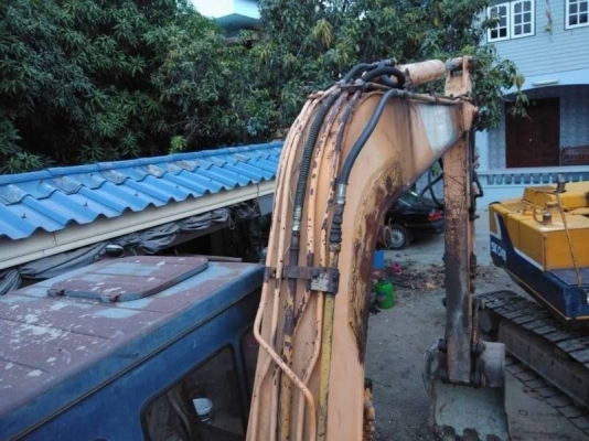 ขาย 395,000  KOBELCO SK60 MARK2 (บุ้งกี๋ + หัวเจาะ ) เครื่องดี ปั้มแรง โช่หนา เอวแน่น สภาพพร้อมใช้ เอกสารชื้อขาย รถอยู่  นครปฐม  090-772-3710 090-772-3708