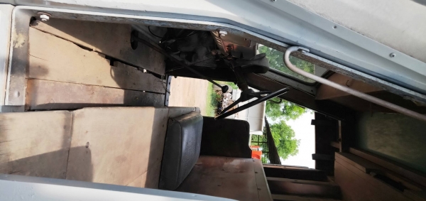 รถบรรทุกหัวยาว 10 ล้อเทเลอร์ ยี่ห้อ ISUZU 168 แรงม้า เครื่อง HINO EH700 หมายเลขยังไม่ลงเล่ม มีเลขให้ เครื่องดี ไม่หลวม รถบรรทุกหัวยาว 10 ล้อเทเลอร์ ยี่ห้อ ISUZU 168 แรงม้า เครื่อง HINO EH700 หมายเลขยังไม่ลงเล่ม มีเลขให้ เครื่องดี ไม่หลวม