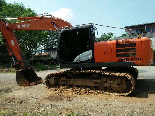 ขายแบคโฮ HITACHI ZX 200-5G 8000 ชม.เล่มทะเบียนราคา 1,700,000