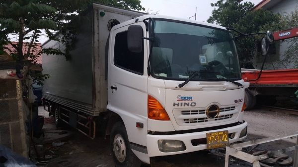 HINO FC4J
