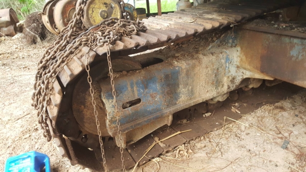 ขายตามสภาพ แบคโฮ KOBELCO 907 รถจอดไว้นานแล้ว เครื่องสตาร์ทติด ปั้มดี ช่วงล่างสวย เอกสารใบซื้อขาย