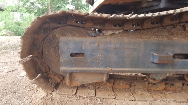 ขายตามสภาพ แบคโฮ KOBELCO 907 รถจอดไว้นานแล้ว เครื่องสตาร์ทติด ปั้มดี ช่วงล่างสวย เอกสารใบซื้อขาย