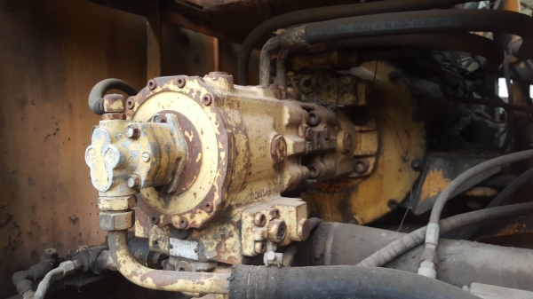 ขายตามสภาพ แบคโฮ KOBELCO 907 รถจอดไว้นานแล้ว เครื่องสตาร์ทติด ปั้มดี ช่วงล่างสวย เอกสารใบซื้อขาย