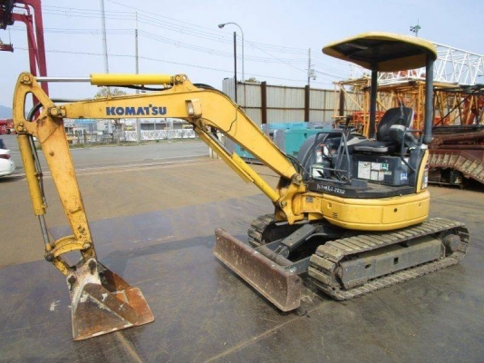 ขายครับ ถึงไทยเร็วๆนี้ PC30MR-2#25732 จากญี่ปุ่น ปี2007  1,200ชม.