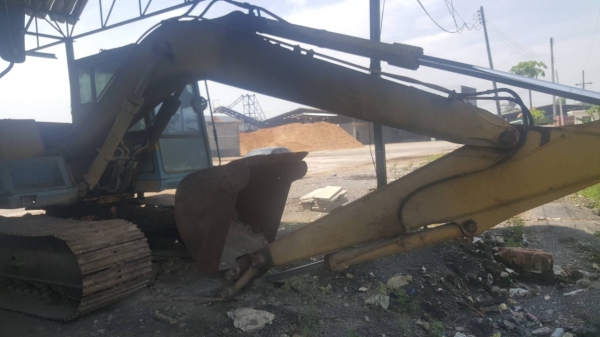 ขายแบคโฮ KOMATSU PC120-3 แอร์ เล่มทะเบียนพร้อม เก่าเก็บ สนใจโทร 081-970-1072 ขายแบคโฮ KOMATSU PC120-3 แอร์ เล่มทะเบียนพร้อม เก่าเก็บ สนใจโทร 081-970-1072