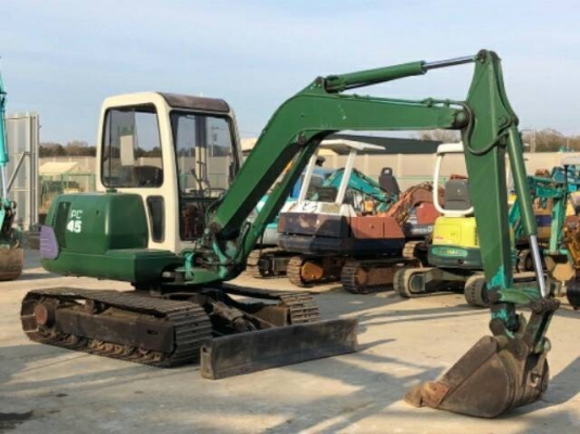 สิ้นเดือนถึงไทย KOMATSU  PC45-1 ตู้เก๋ง  จากญี่ปุ่น ช่วงล่างเต็มๆ เครื่องดี ปั้มดีๆ ราคาดีๆ