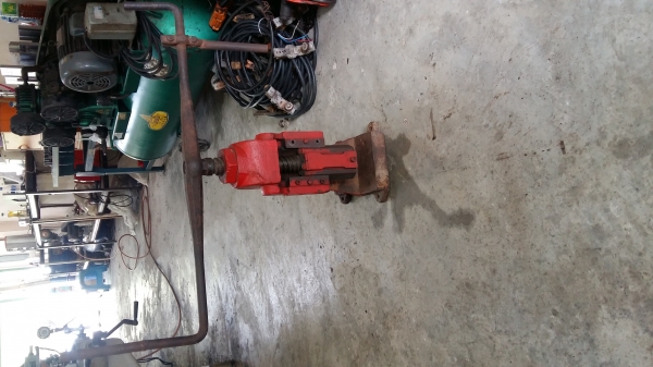 ปั๊มคอม้า เขาควาย