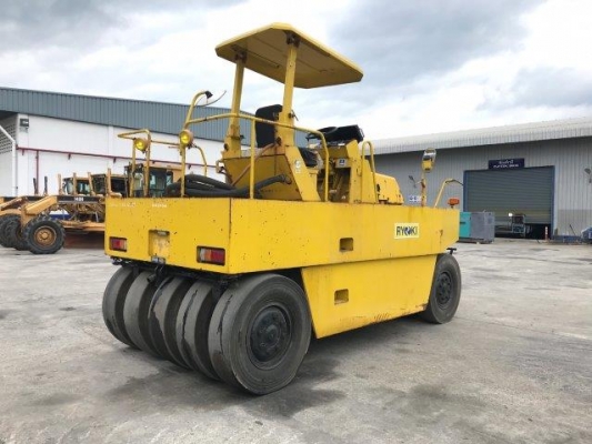 รถบด 9 ล้อยาง TS200 # 12739 มือสองญี่ปุ่น